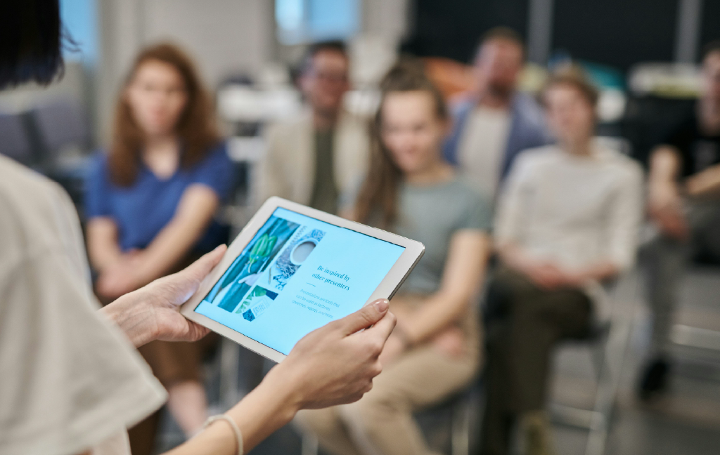 Onboarding video and process kit for new hires